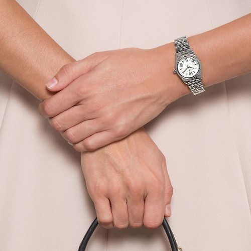 montre Michael lors font blanc